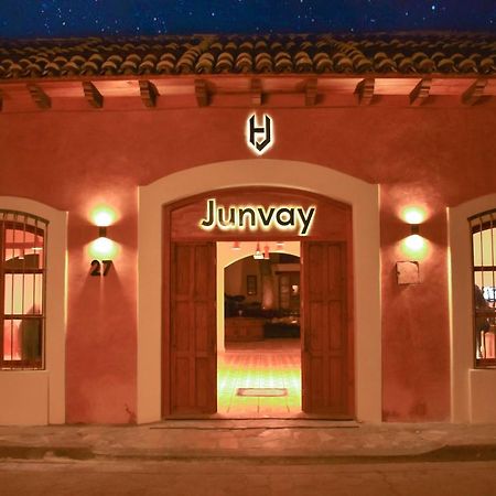 Hotel Junvay ซานกริสโตบัล เด ลาสกาซาส ภายนอก รูปภาพ