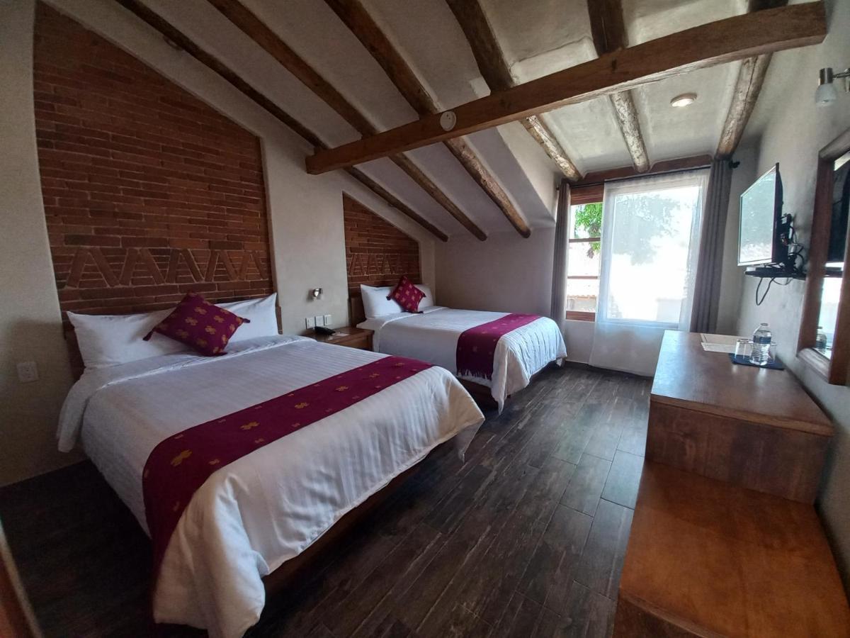 Hotel Junvay ซานกริสโตบัล เด ลาสกาซาส ภายนอก รูปภาพ