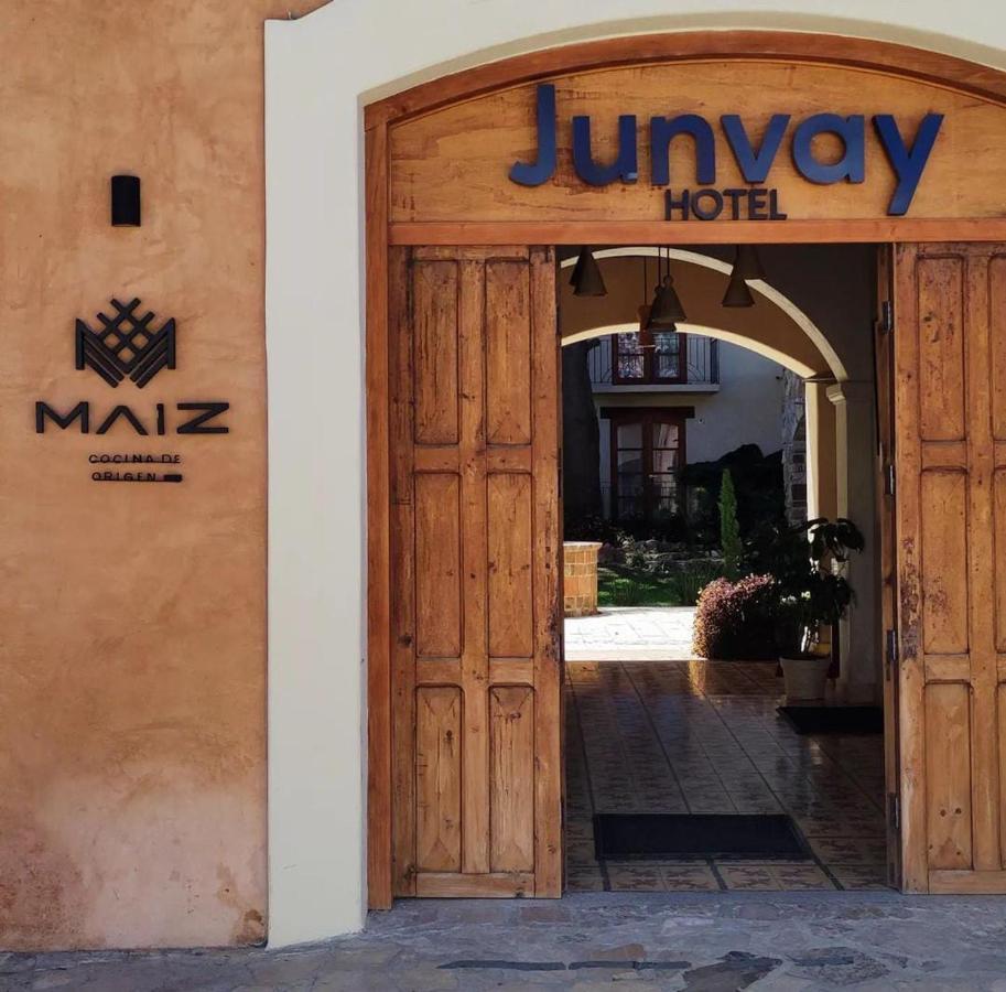 Hotel Junvay ซานกริสโตบัล เด ลาสกาซาส ภายนอก รูปภาพ